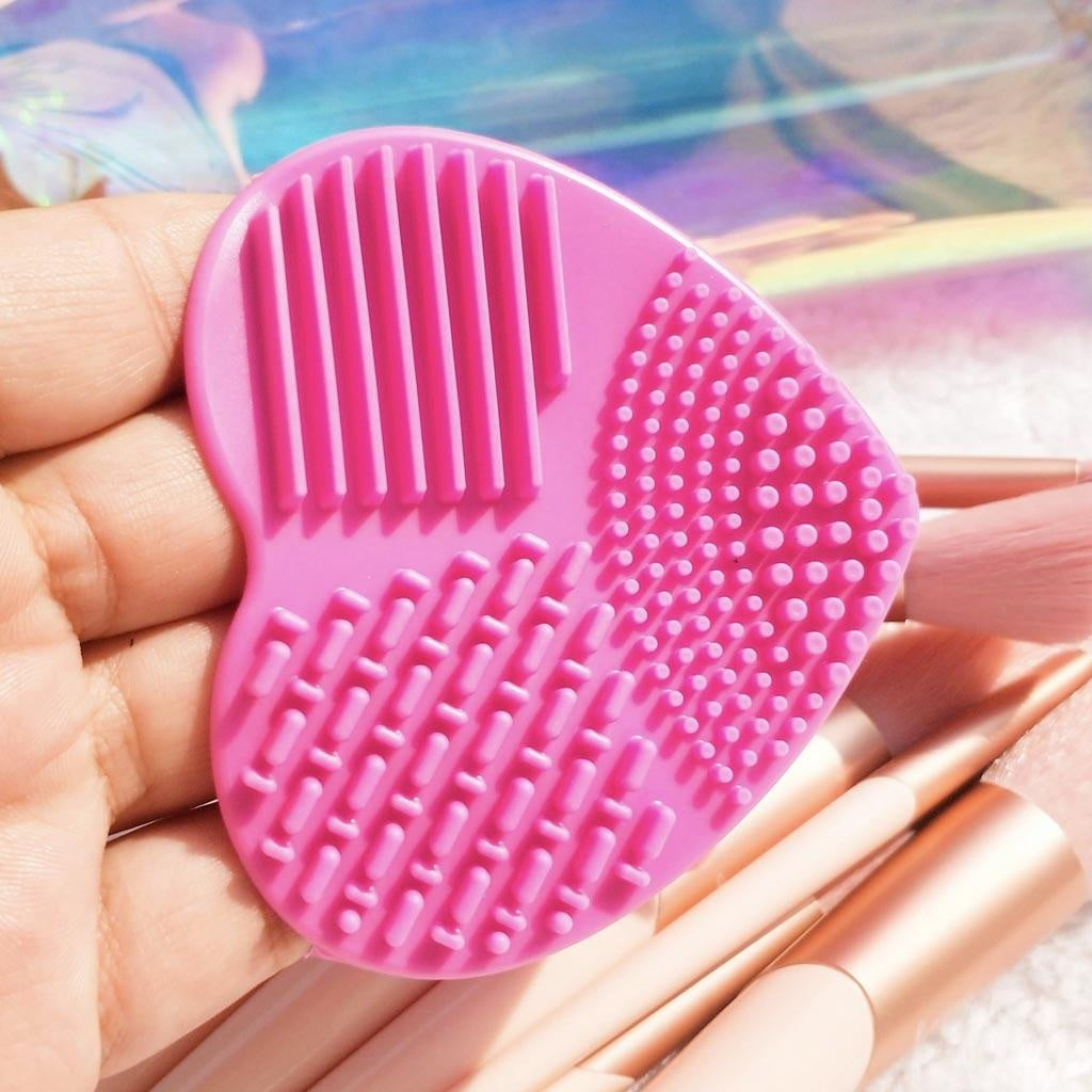 MAKE UP BRUSH CLEANSING PAD | HOT PINK SILICONE | Luvyah Cosmetics